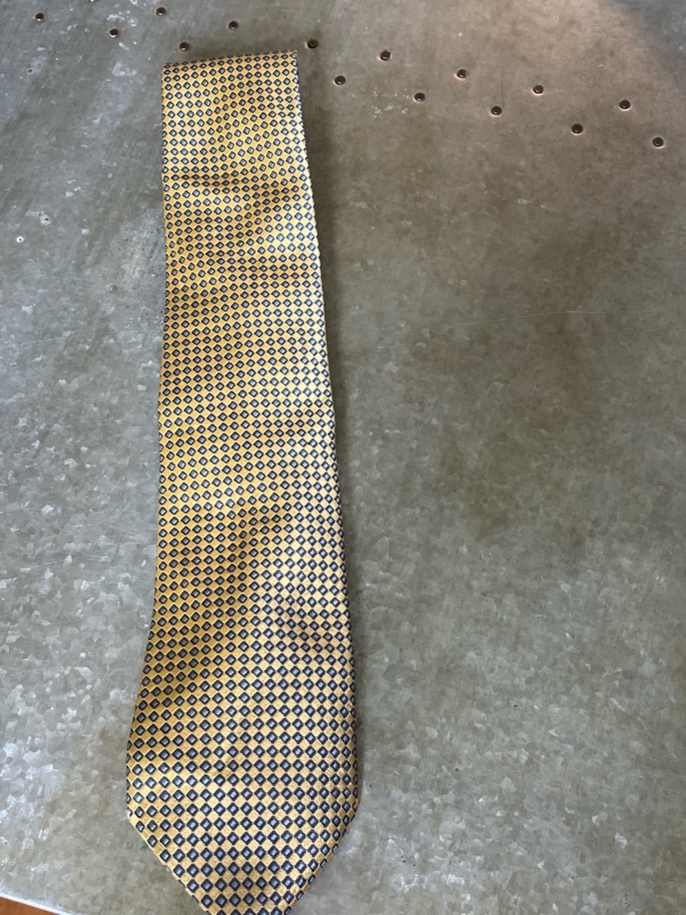 Nautica Yellow and Navy Geometric Silk Tie
